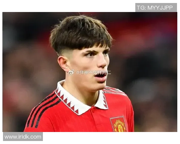 足球明星发型大揭秘男士时尚潮流的多样选择与灵感分享